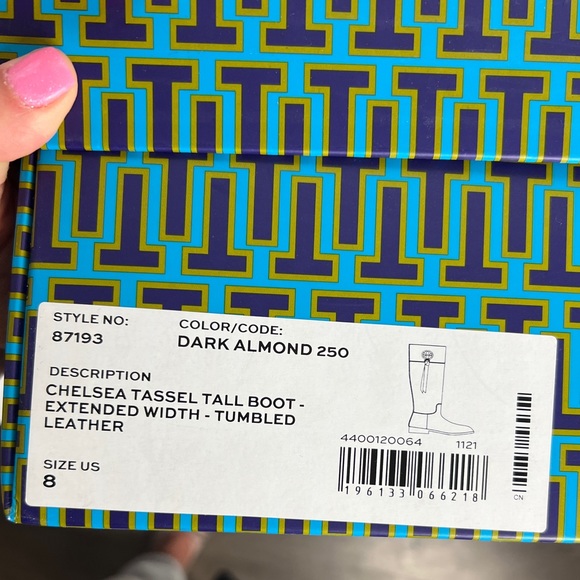 NWT TORY BURCH Tumbled Leather Chelsea Tassel Tall Boot - Picture 9 of 13